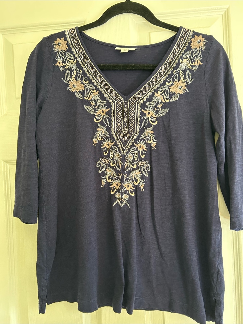 J. Jill Navy Embroidered V-Neck Tunic with embroidered floral detail
